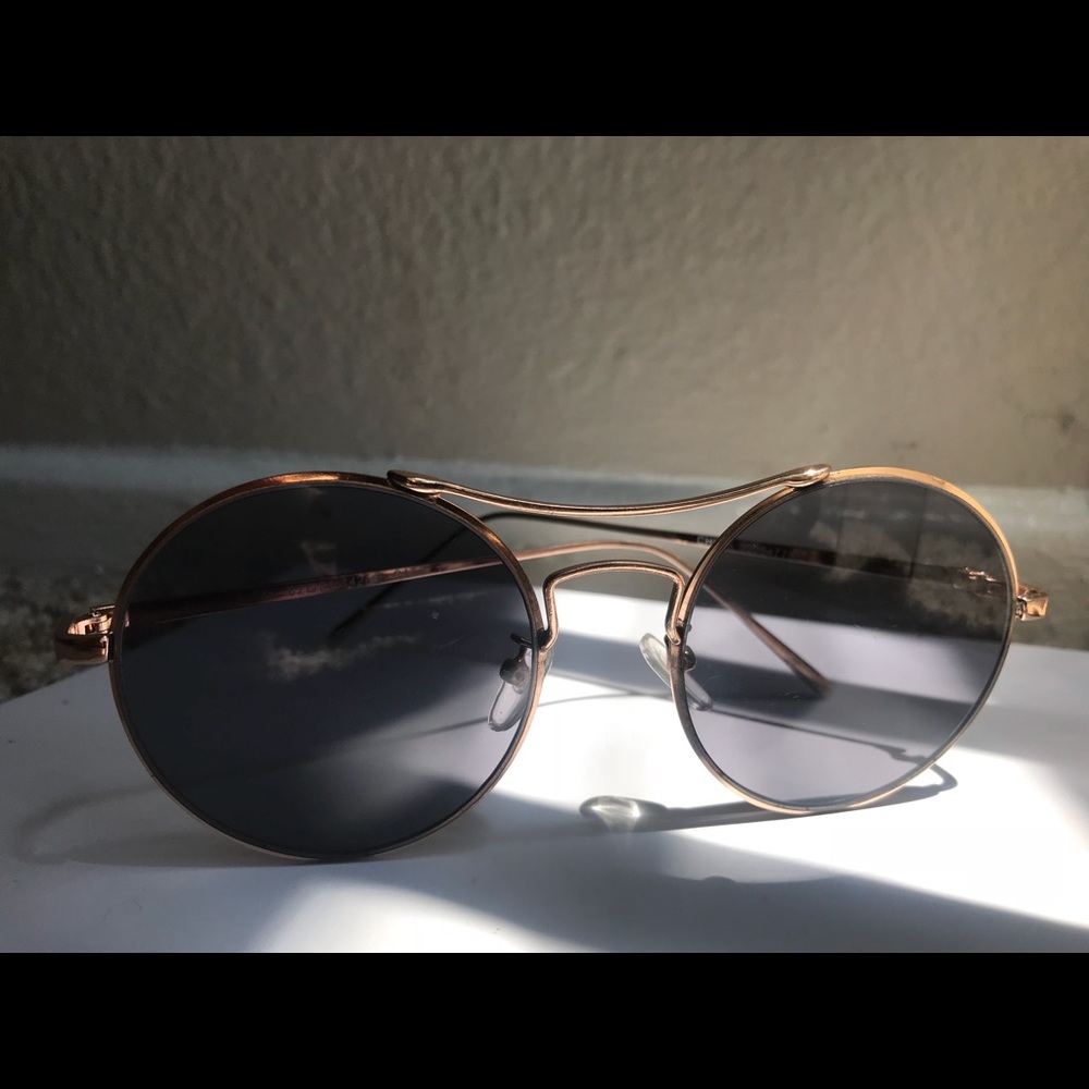 Black glasses